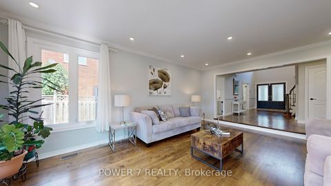 Photo 7 at 200 Carrington Drive, Mill Pond, Richmond Hill