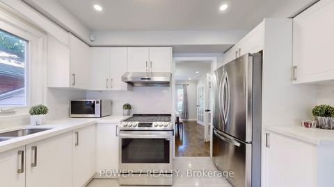 Photo 14 at 200 Carrington Drive, Mill Pond, Richmond Hill