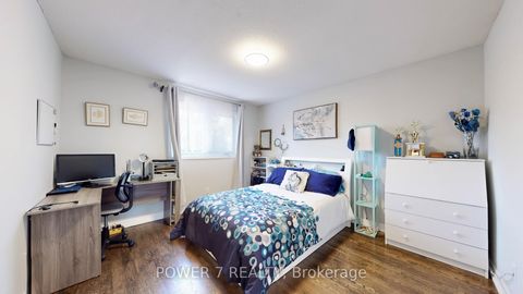 Photo 31 at 200 Carrington Drive, Mill Pond, Richmond Hill