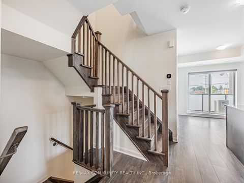 Photo 2 at 202 - 1085 Danforth Road, Eglinton East, Toronto