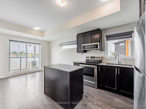 Photo 3 at 202 - 1085 Danforth Road, Eglinton East, Toronto