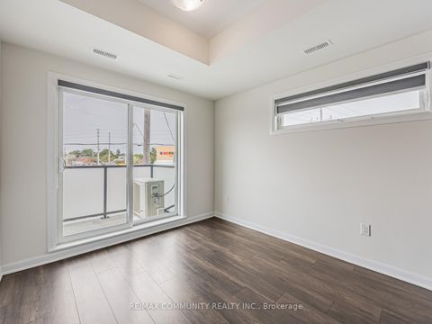 Photo 10 at 202 - 1085 Danforth Road, Eglinton East, Toronto