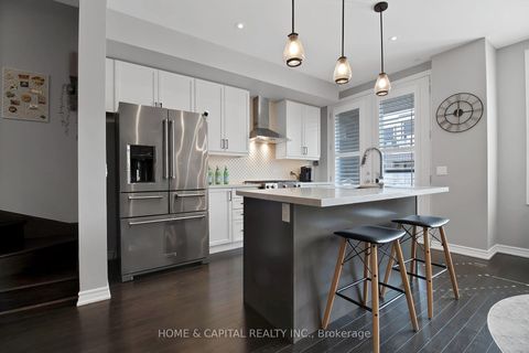 Photo 19 at 3051 BLACKTUSK Common, JM Joshua Meadows, Oakville