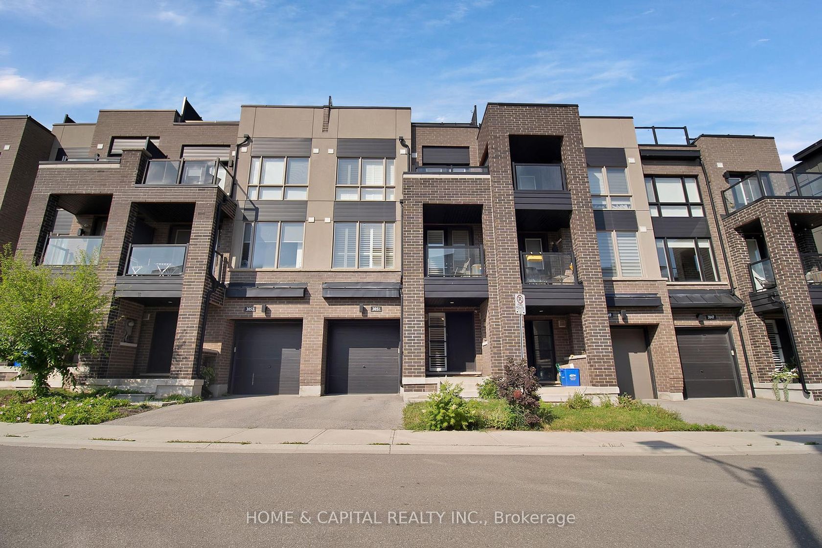 3051 BLACKTUSK Common, JM Joshua Meadows, Oakville 