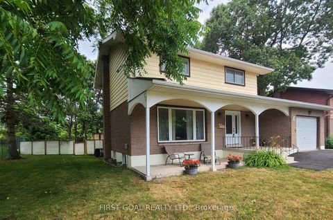 Photo 1 at 2 Agnes Street, Wellington, Barrie