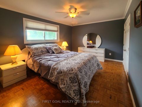 Photo 15 at 2 Agnes Street, Wellington, Barrie