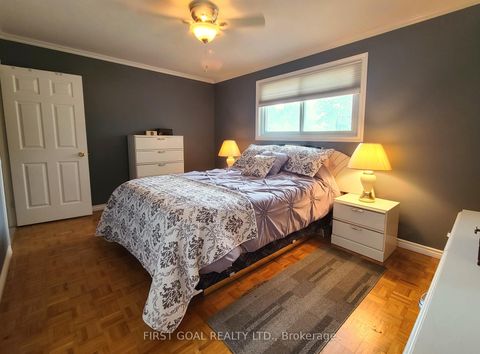 Photo 16 at 2 Agnes Street, Wellington, Barrie