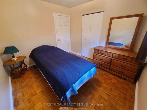 Photo 21 at 2 Agnes Street, Wellington, Barrie