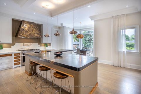 Photo 5 at 31 Twyford Road, Rosethorn, Toronto
