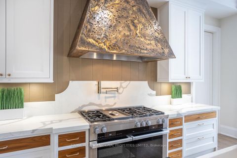 Photo 6 at 31 Twyford Road, Rosethorn, Toronto