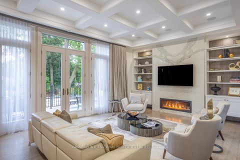 Photo 8 at 31 Twyford Road, Rosethorn, Toronto