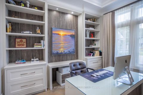 Photo 9 at 31 Twyford Road, Rosethorn, Toronto