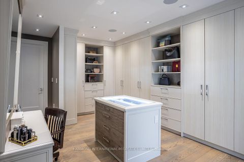Photo 13 at 31 Twyford Road, Rosethorn, Toronto