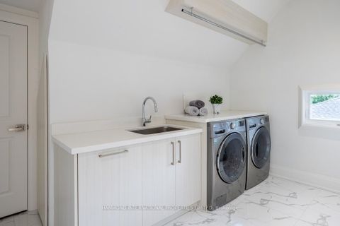 Photo 18 at 31 Twyford Road, Rosethorn, Toronto