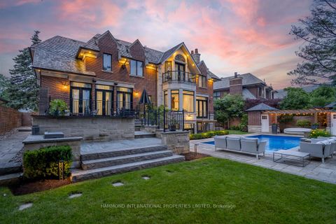 Photo 23 at 31 Twyford Road, Rosethorn, Toronto