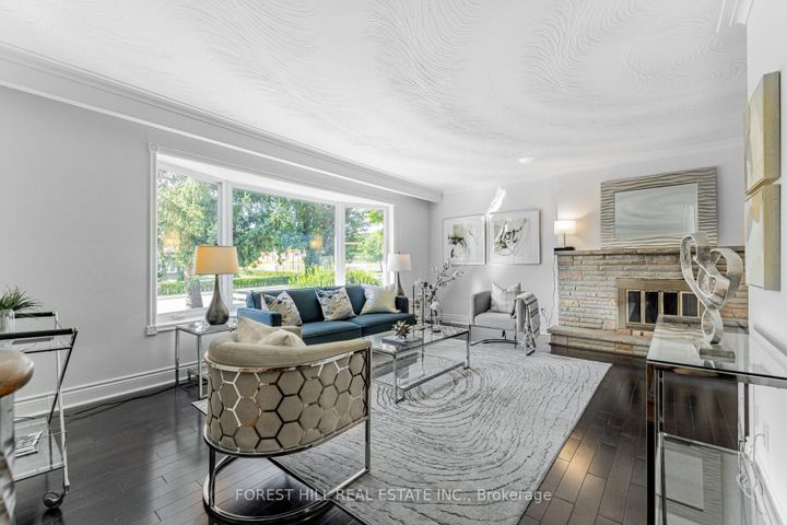 Photo 1 at 4 Dalmeny Road, Grandview, Markham