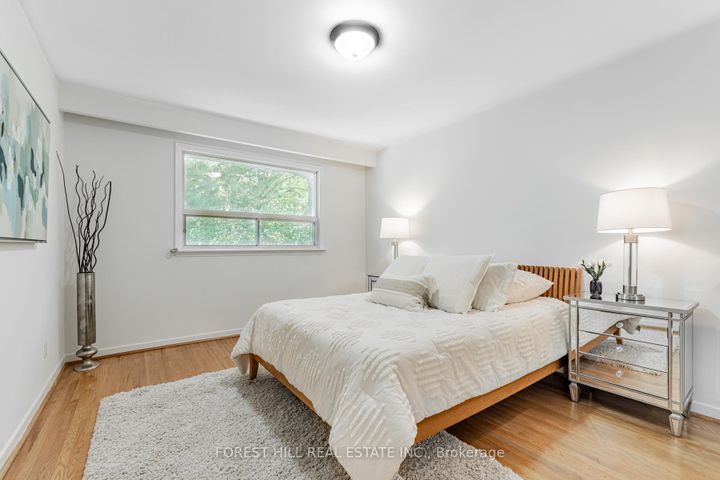 Photo 9 at 4 Dalmeny Road, Grandview, Markham