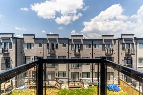 Photo 9 at 12 Laskin Drive, Patterson, Vaughan Photo 9 at 12 Laskin Drive, Patterson, Vaughan