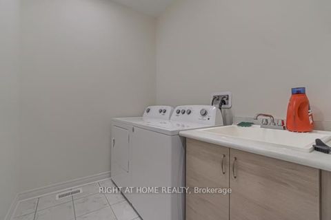 Photo 19 at 12 Laskin Drive, Patterson, Vaughan