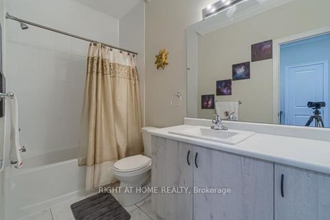Photo 20 at 12 Laskin Drive, Patterson, Vaughan