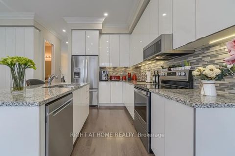 Photo 38 at 12 Laskin Drive, Patterson, Vaughan