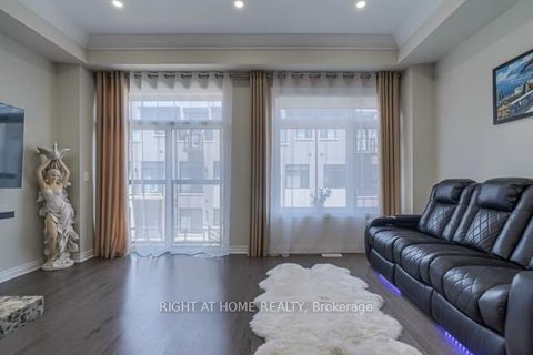 Photo 40 at 12 Laskin Drive, Patterson, Vaughan