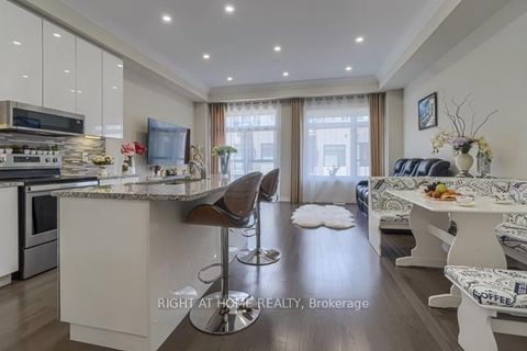 Photo 44 at 12 Laskin Drive, Patterson, Vaughan