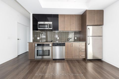 Photo 3 at 313 - 98 Lillian Street, Mount Pleasant West, Toronto