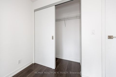 Photo 10 at 313 - 98 Lillian Street, Mount Pleasant West, Toronto