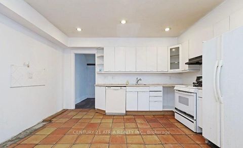 Photo 1 at 9 East Road, Cliffside, Toronto