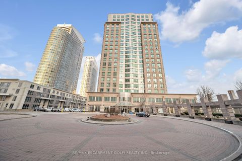 Photo 1 at PH203 - 8 Lee Centre Drive, Woburn, Toronto