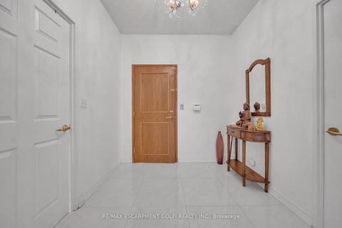 Photo 8 at PH203 - 8 Lee Centre Drive, Woburn, Toronto