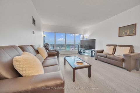 Photo 19 at PH203 - 8 Lee Centre Drive, Woburn, Toronto