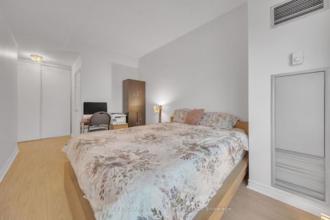 Photo 22 at PH203 - 8 Lee Centre Drive, Woburn, Toronto