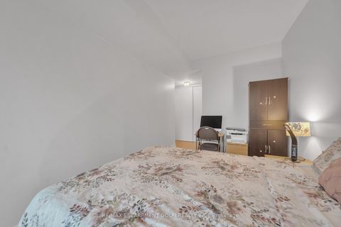 Photo 23 at PH203 - 8 Lee Centre Drive, Woburn, Toronto