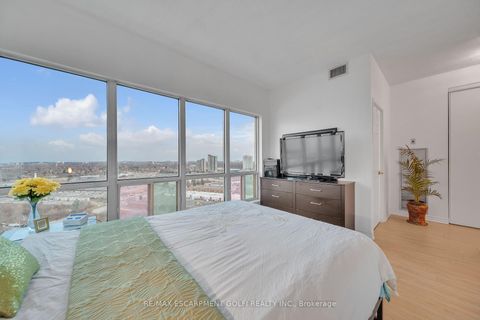 Photo 29 at PH203 - 8 Lee Centre Drive, Woburn, Toronto