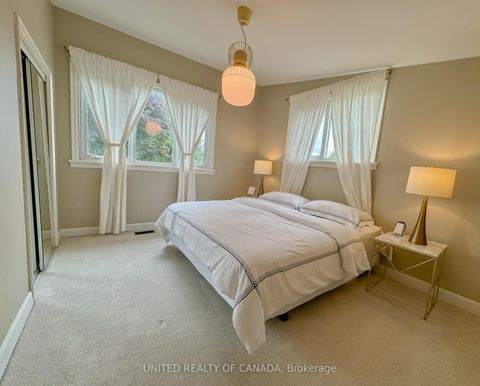 Photo 6 at 178 Three Valleys Drive, Donalda, Toronto