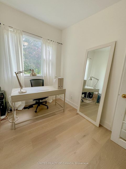 Photo 13 at 178 Three Valleys Drive, Donalda, Toronto