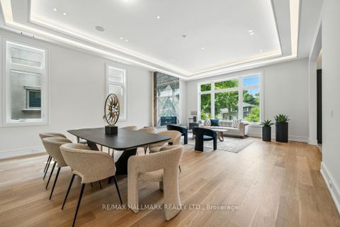 Photo 9 at 215 Northwood Drive, Newtonbrook East, Toronto