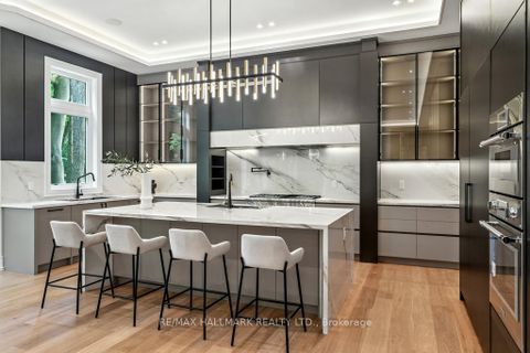 Photo 13 at 215 Northwood Drive, Newtonbrook East, Toronto