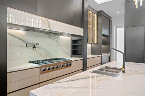 Photo 15 at 215 Northwood Drive, Newtonbrook East, Toronto