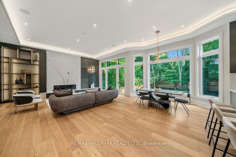 Photo 20 at 215 Northwood Drive, Newtonbrook East, Toronto