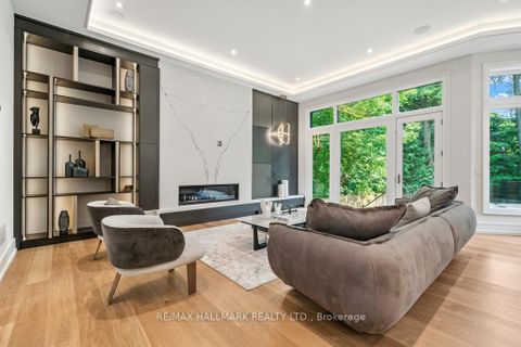 Photo 22 at 215 Northwood Drive, Newtonbrook East, Toronto