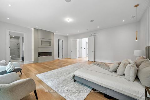 Photo 27 at 215 Northwood Drive, Newtonbrook East, Toronto