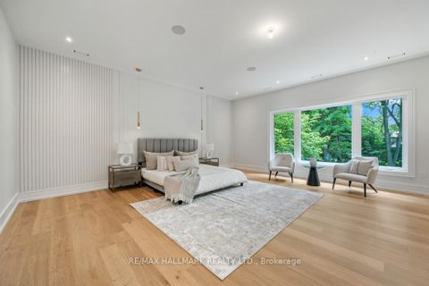 Photo 28 at 215 Northwood Drive, Newtonbrook East, Toronto