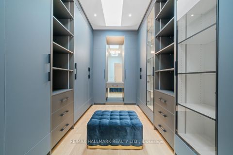 Photo 31 at 215 Northwood Drive, Newtonbrook East, Toronto