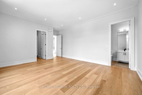 Photo 33 at 215 Northwood Drive, Newtonbrook East, Toronto