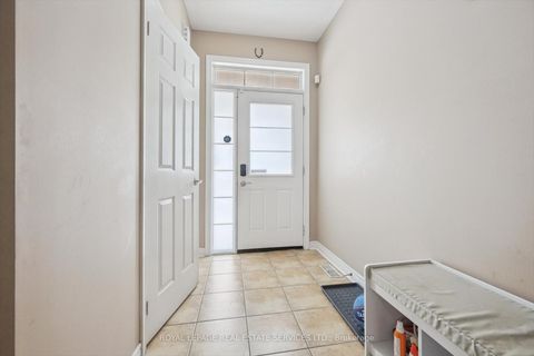 Photo 4 at 2453 Grand Oak Trail, WM Westmount, Oakville