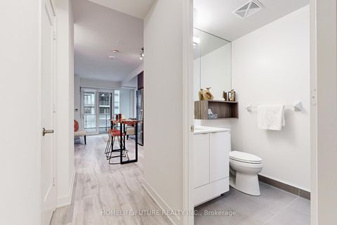 Photo 4 at 348 - 60 Princess Street, Waterfront Communities C8, Toronto