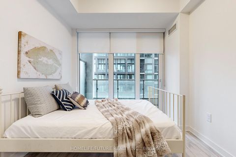 Photo 18 at 348 - 60 Princess Street, Waterfront Communities C8, Toronto